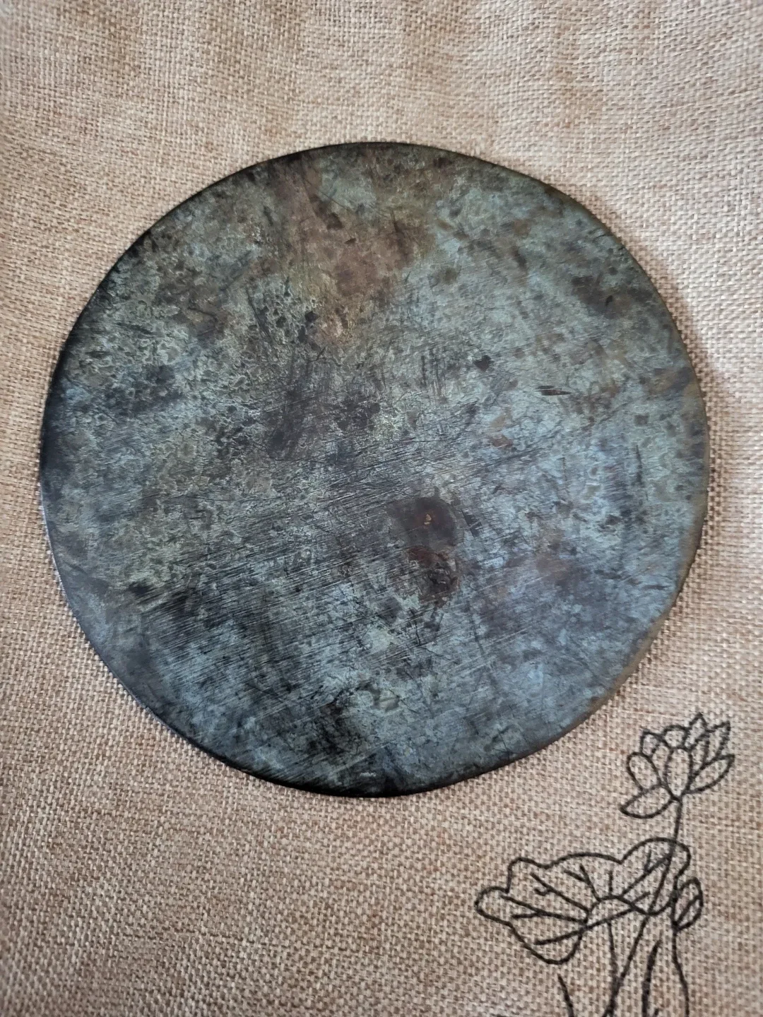 Antique Bronze Mirror with Bird and Flower Engraving - photo 2
