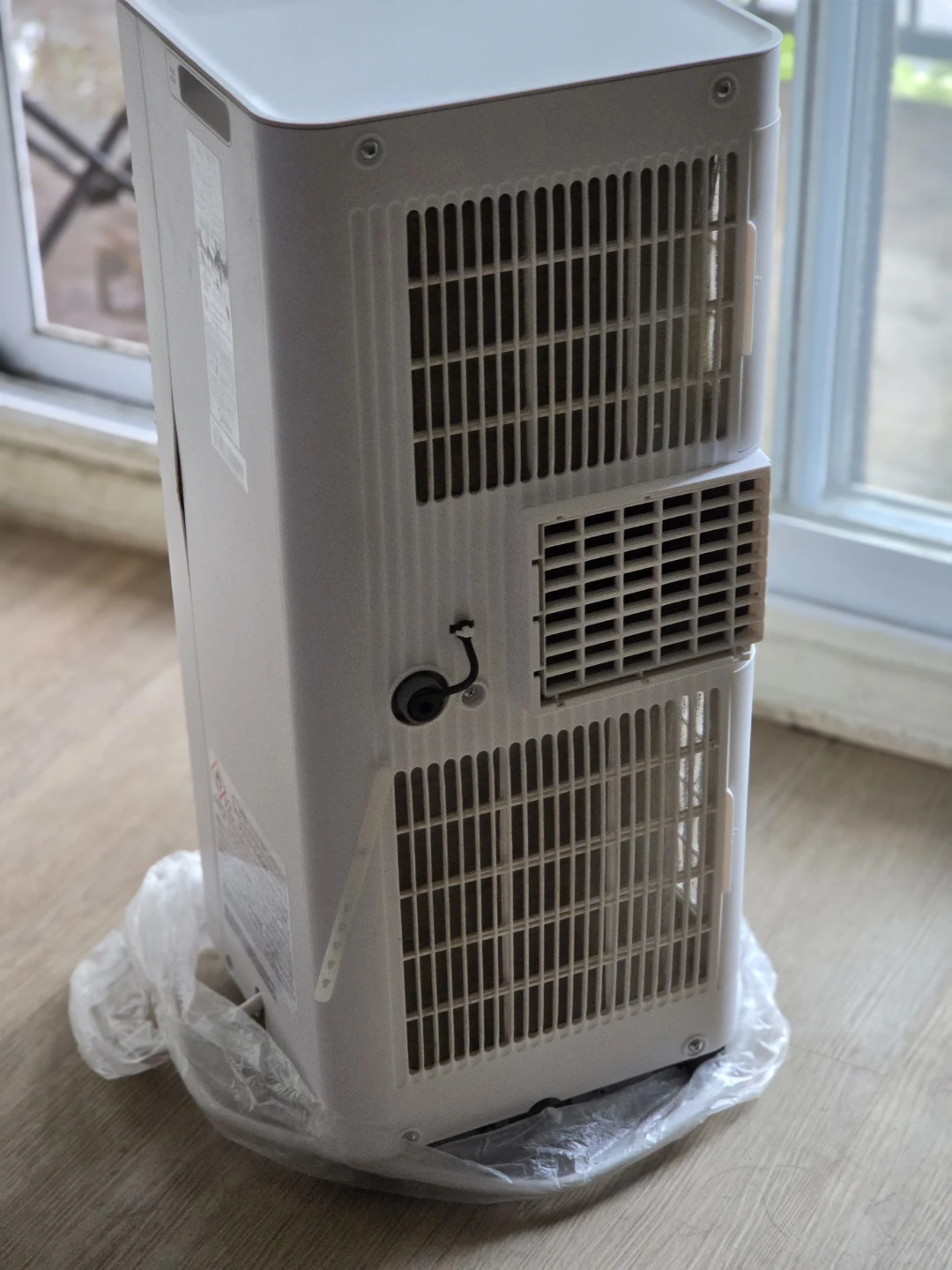 Midea Portable Air Conditioner - photo 3
