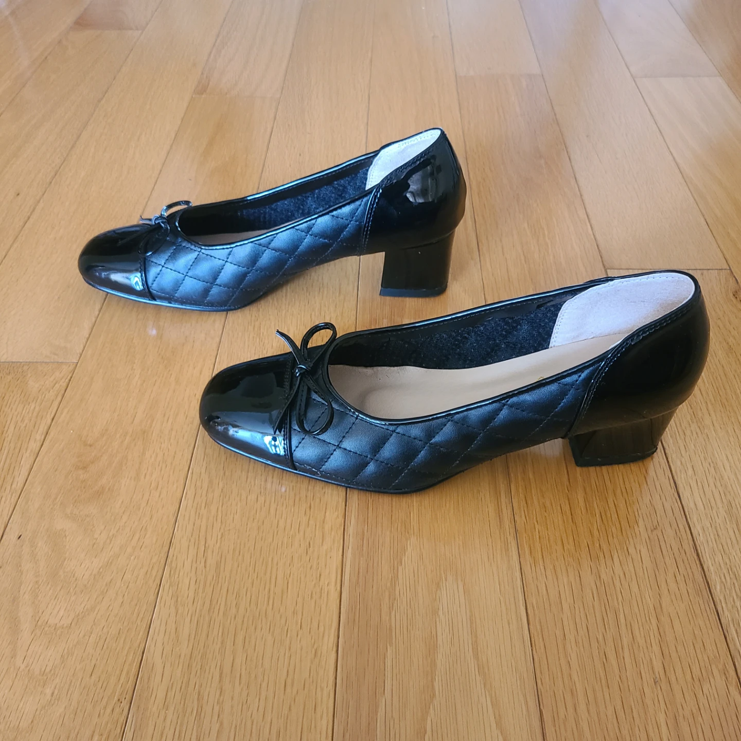 Black Quilted Patent Bow Heels - photo 3