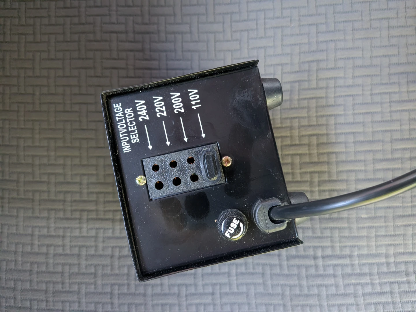 PowerBright VC-100 Step Up and Down Transformer - photo 4