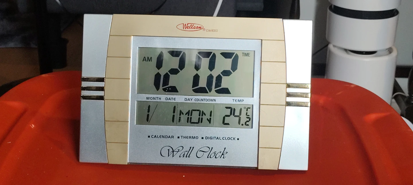 Wellson CJW-8050 Digital Wall Clock