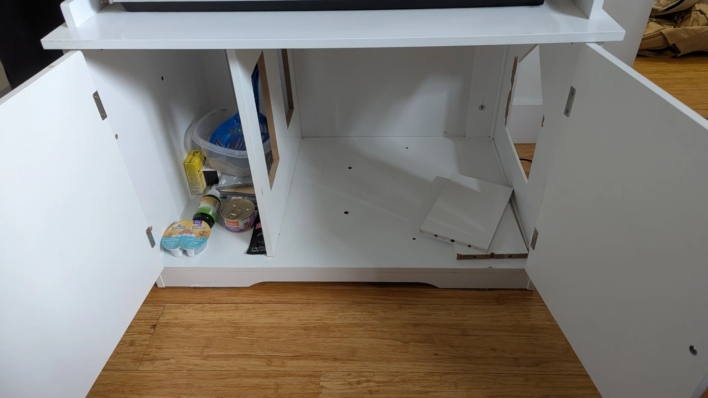 Litter box enclosure - photo 2