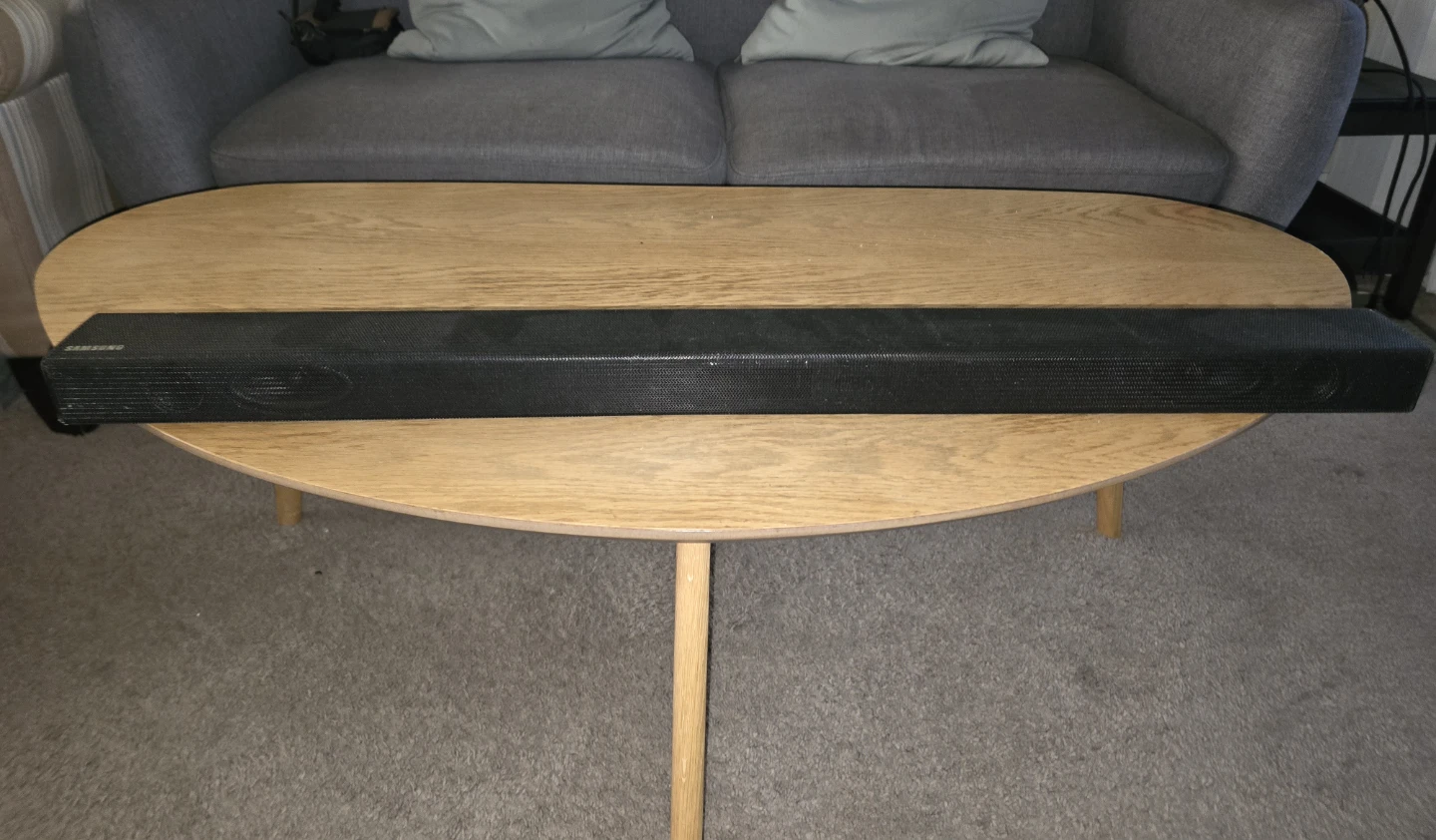 Samsung 2.1ch, 290W Soundbar HW-M435（please read )