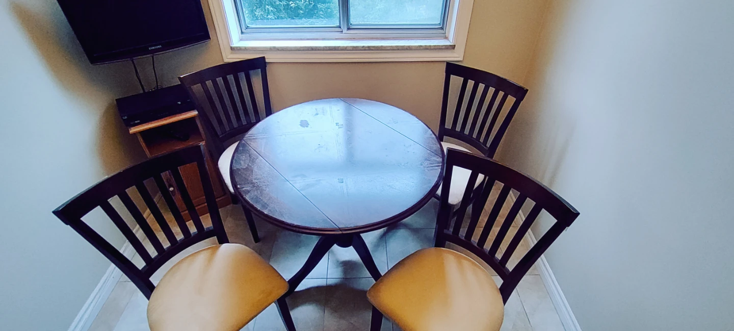 Drop Leaf Dining Table Set with 4 Chairs