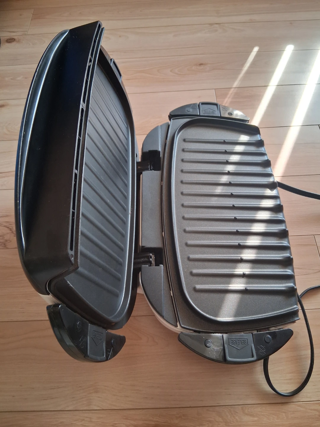 George Foreman Lean Mean Fat Reducing Grilling Machine - photo 5