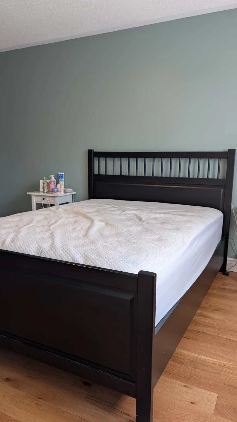 IKEA Hemnes Queen bed - photo 5