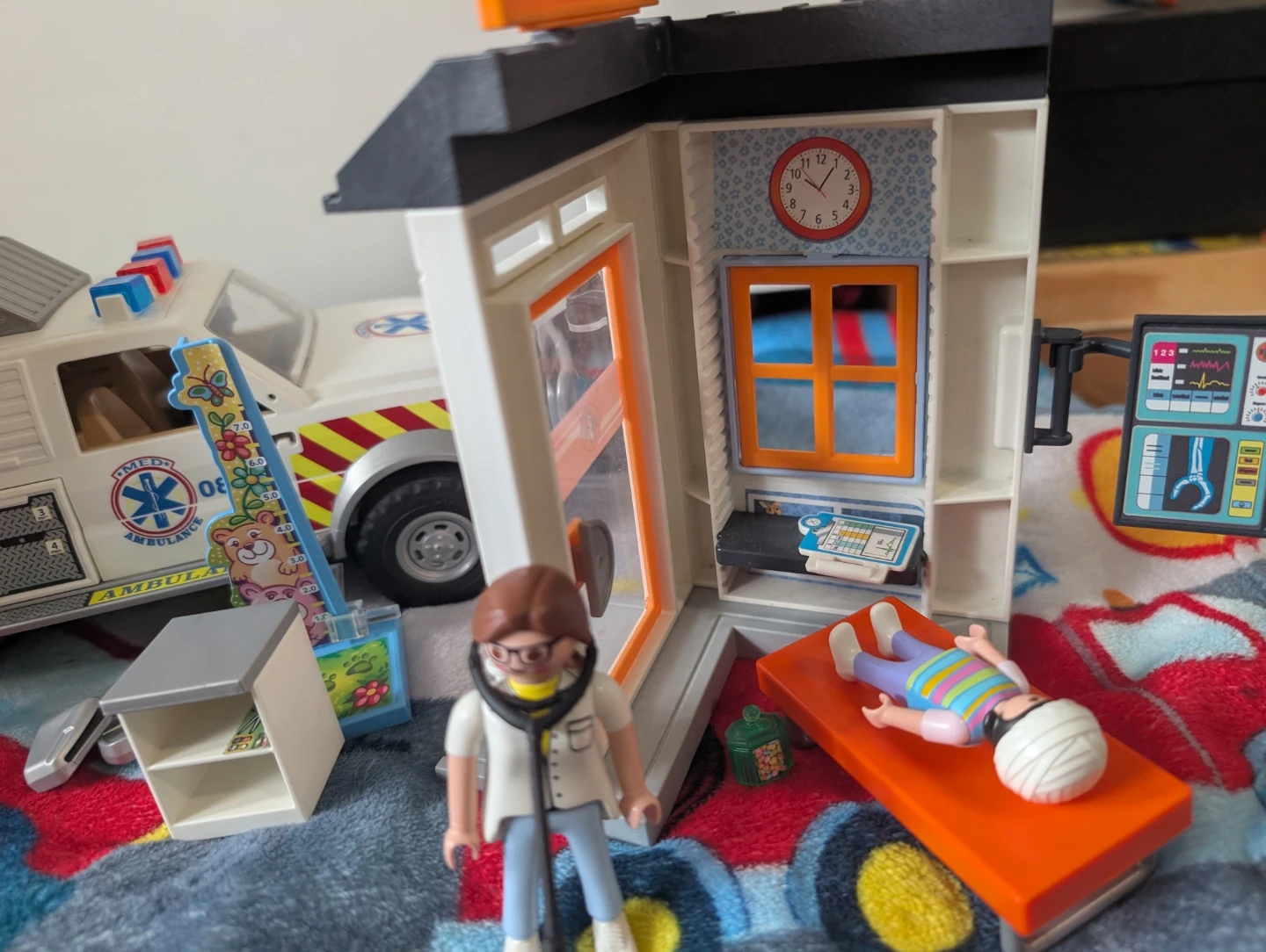 Playmobil Ambulance, Pediatrician and More! - photo 5