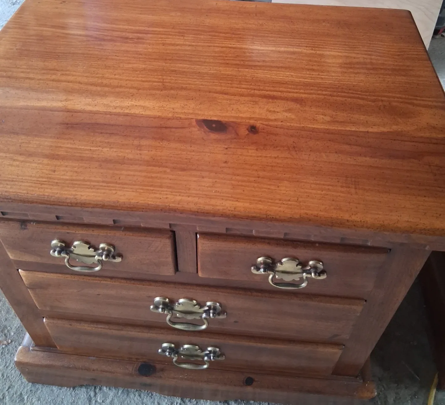 Colonial Pine Nightstands - photo 5