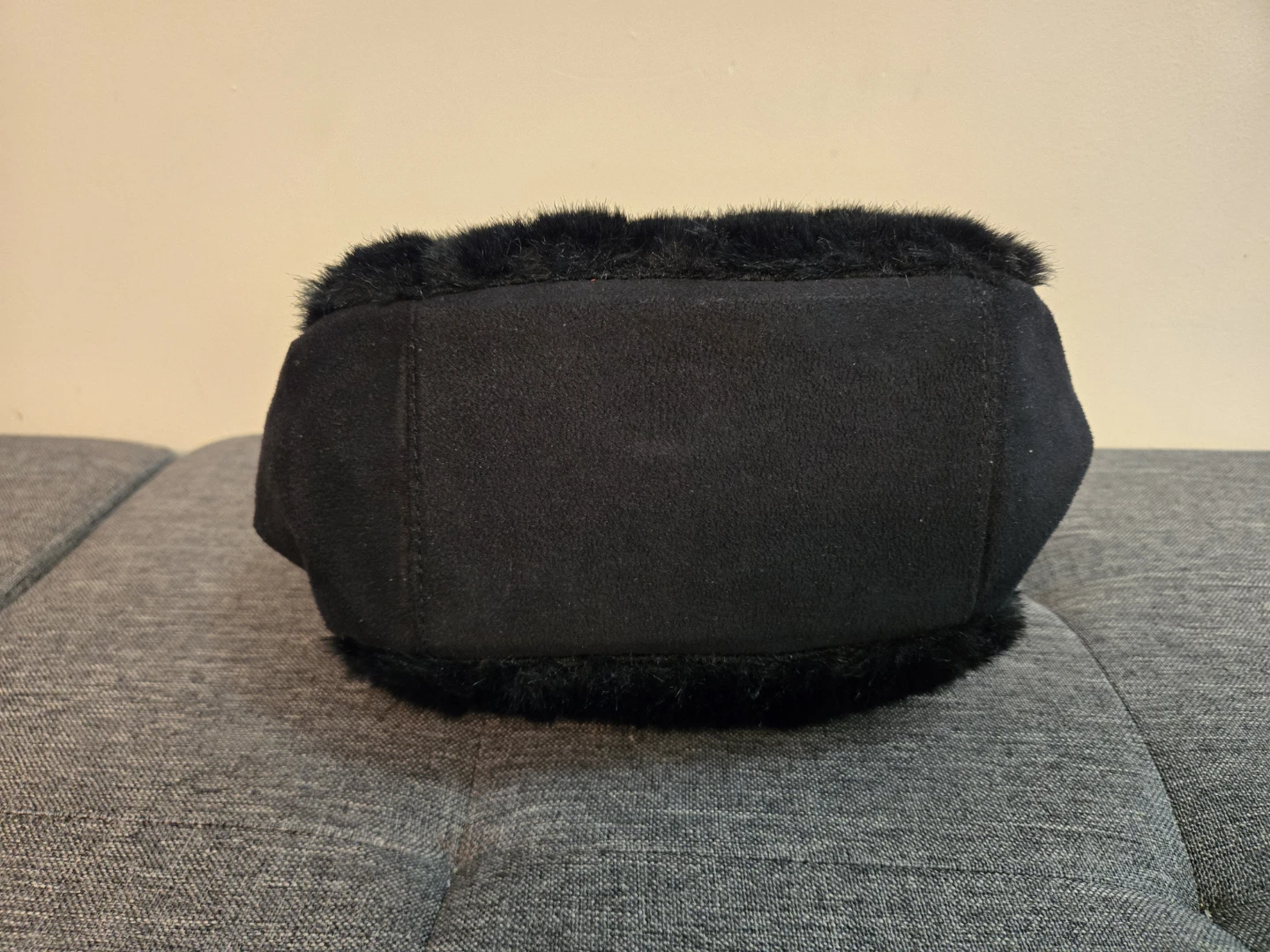 Black Faux Fur Handbag - photo 3