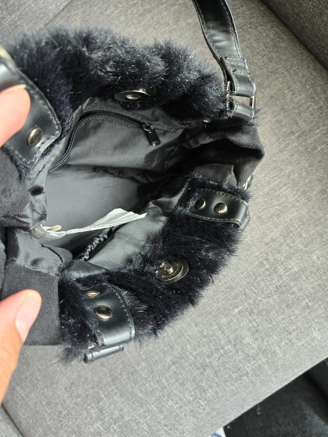 Black Faux Fur Handbag - photo 4