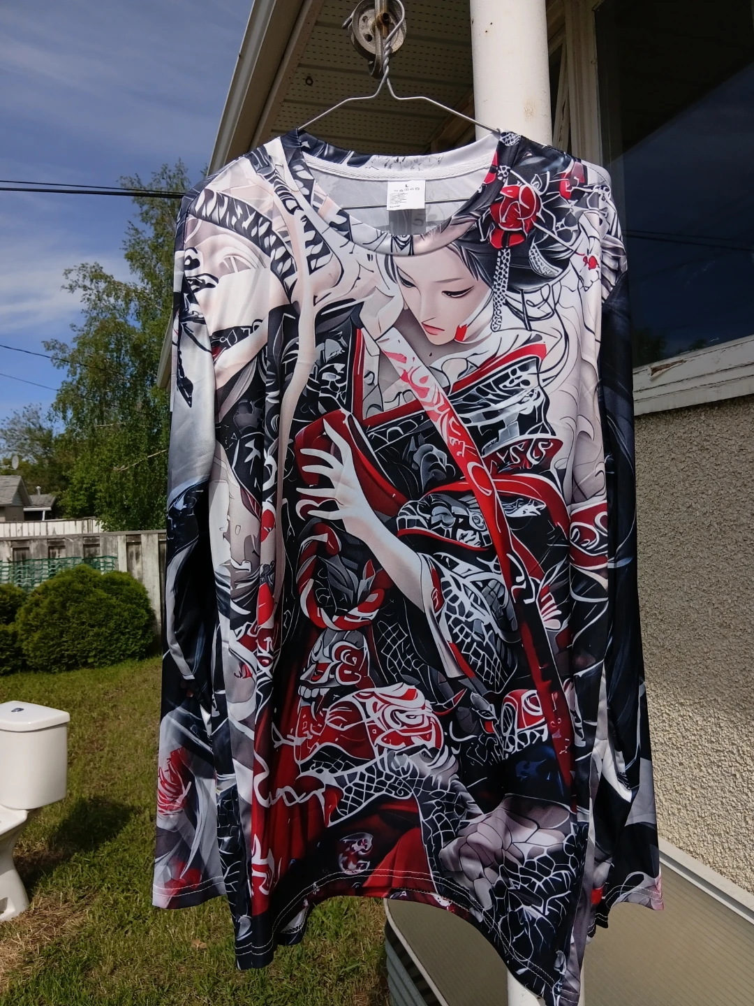 Long Sleeve T-Shirt with Geisha Tattoo Design - Size L