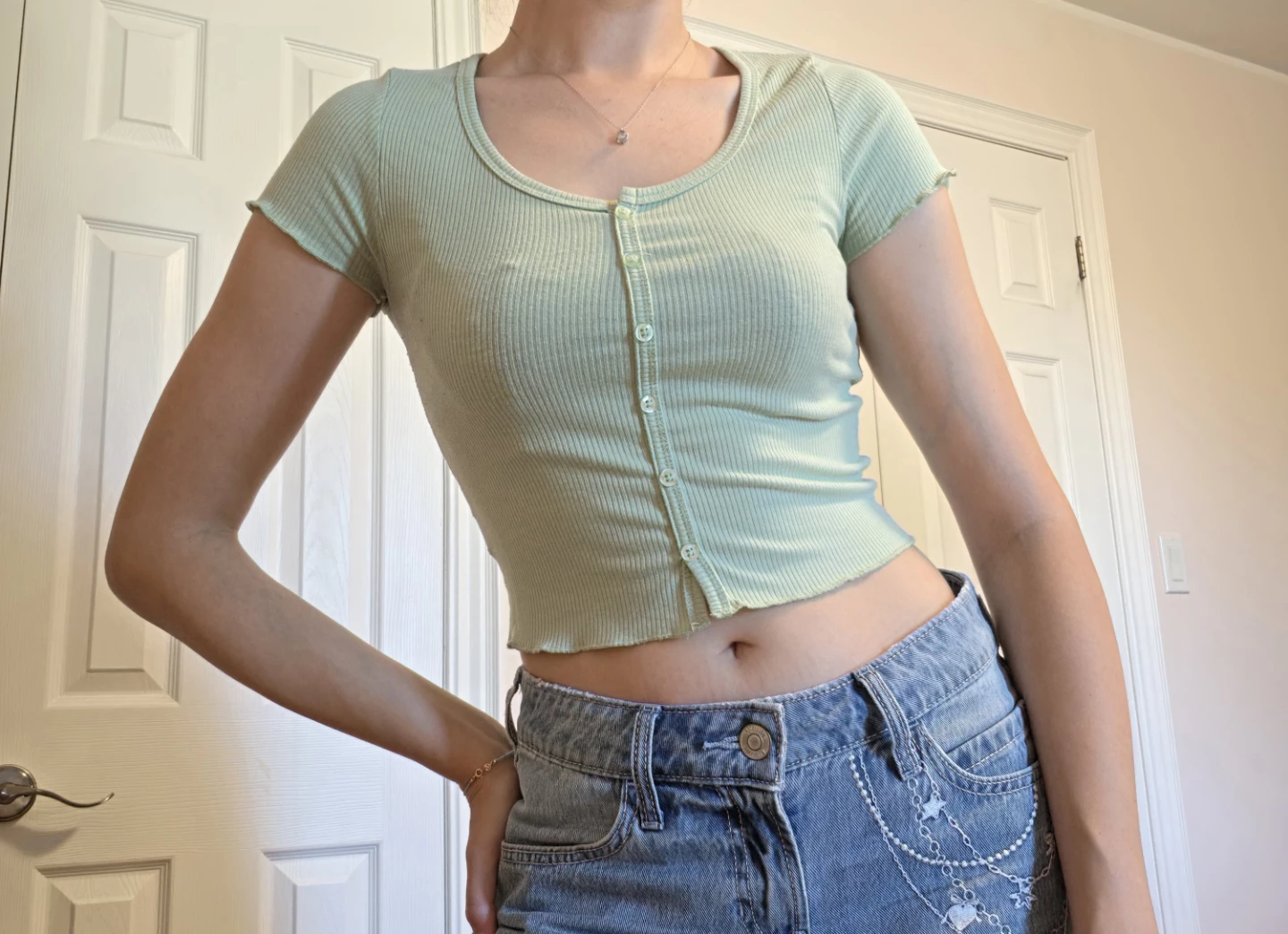 Aéropostale Ribbed Button-Up Crop Top