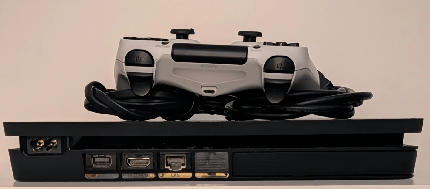 Well-kept 1TB PS4 Slim w/ Controller & Cables - $150 - photo 3