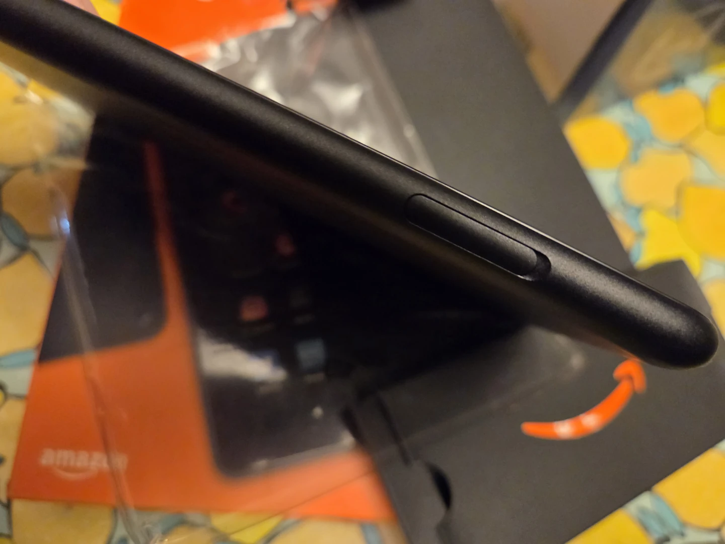 Amazon Fire HD 8 Tablet (10th Gen) - photo 4