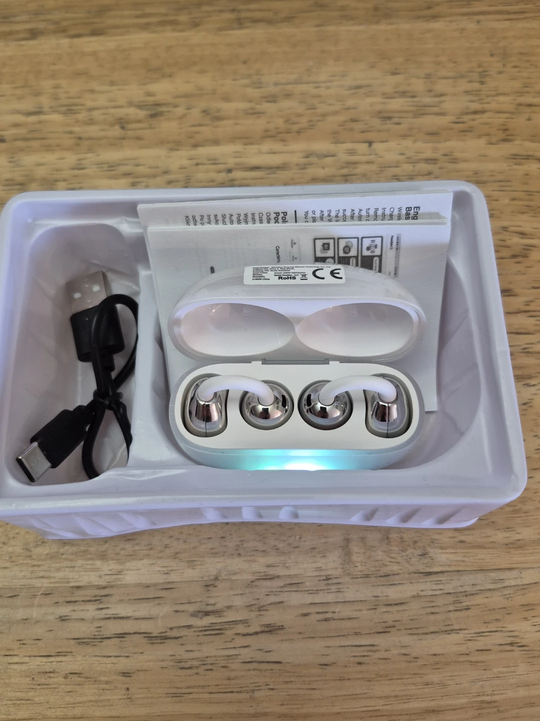 BNIB)AI Language Translator Airbuds Colour White - photo 2