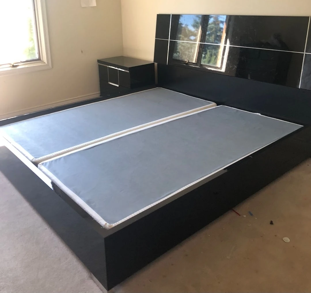 Black Modern Platform Bedroom Set with Glossy Headboard - photo 2