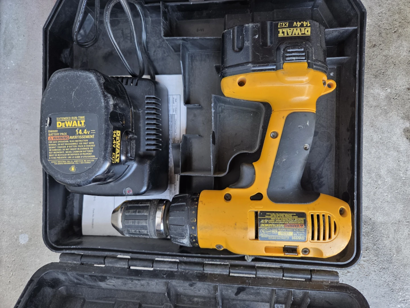 DeWalt 14.4V XR Cordless Drill with Charger