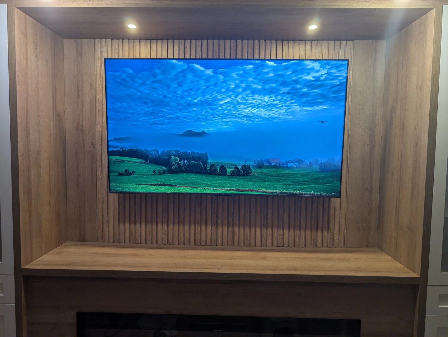 Used (3 months) TCL 65" Q65 Series 4K UHD QLED HDR Pro+ - photo 2