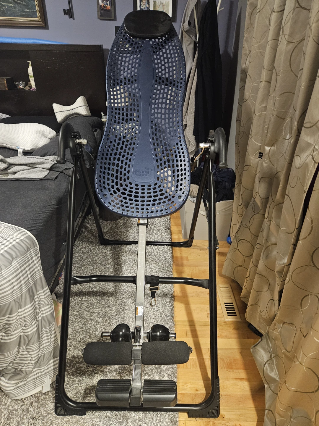 Teeter HangUps Inversion Table