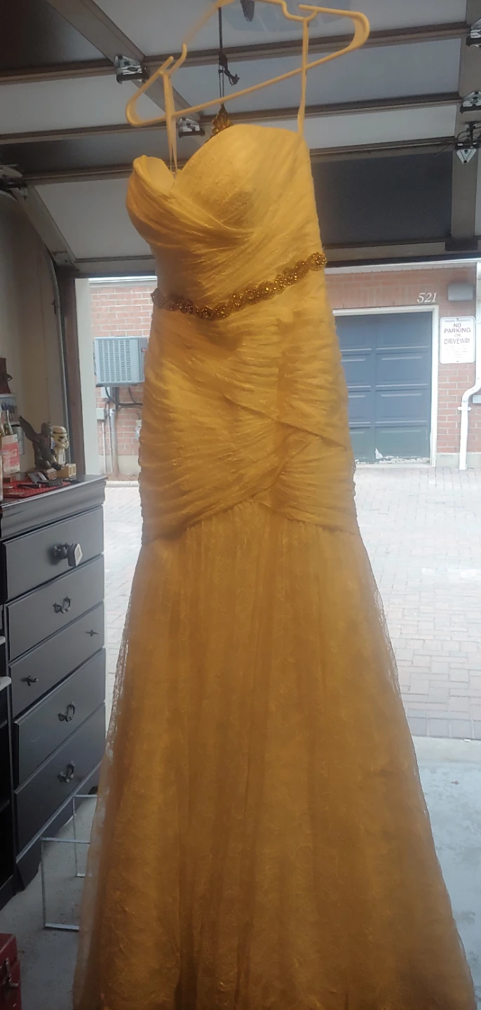 David's Bridal Strapless Wedding Dress