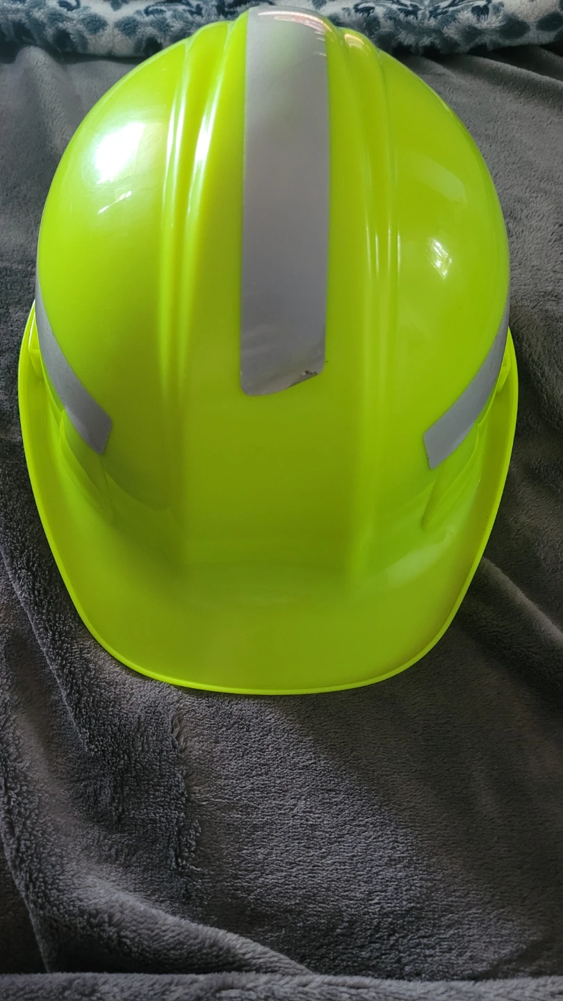 GREART DEAL HIGH VIS LOT SIZE MED AND A COUPLE LARGES