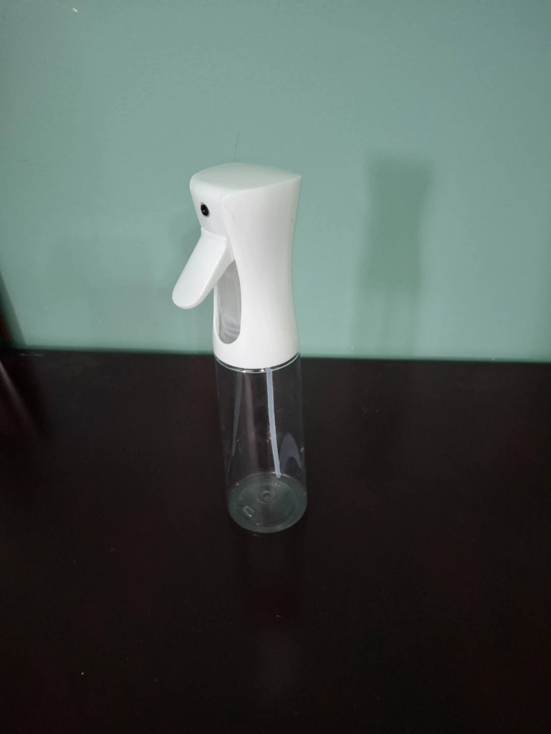 White Continuous Spray Bottle
