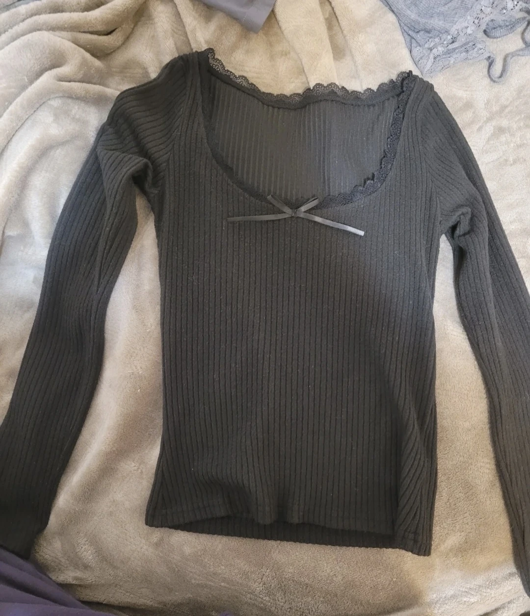 Black Ribbed Long Sleeve Top with Lace Trim and Bow - photo 2