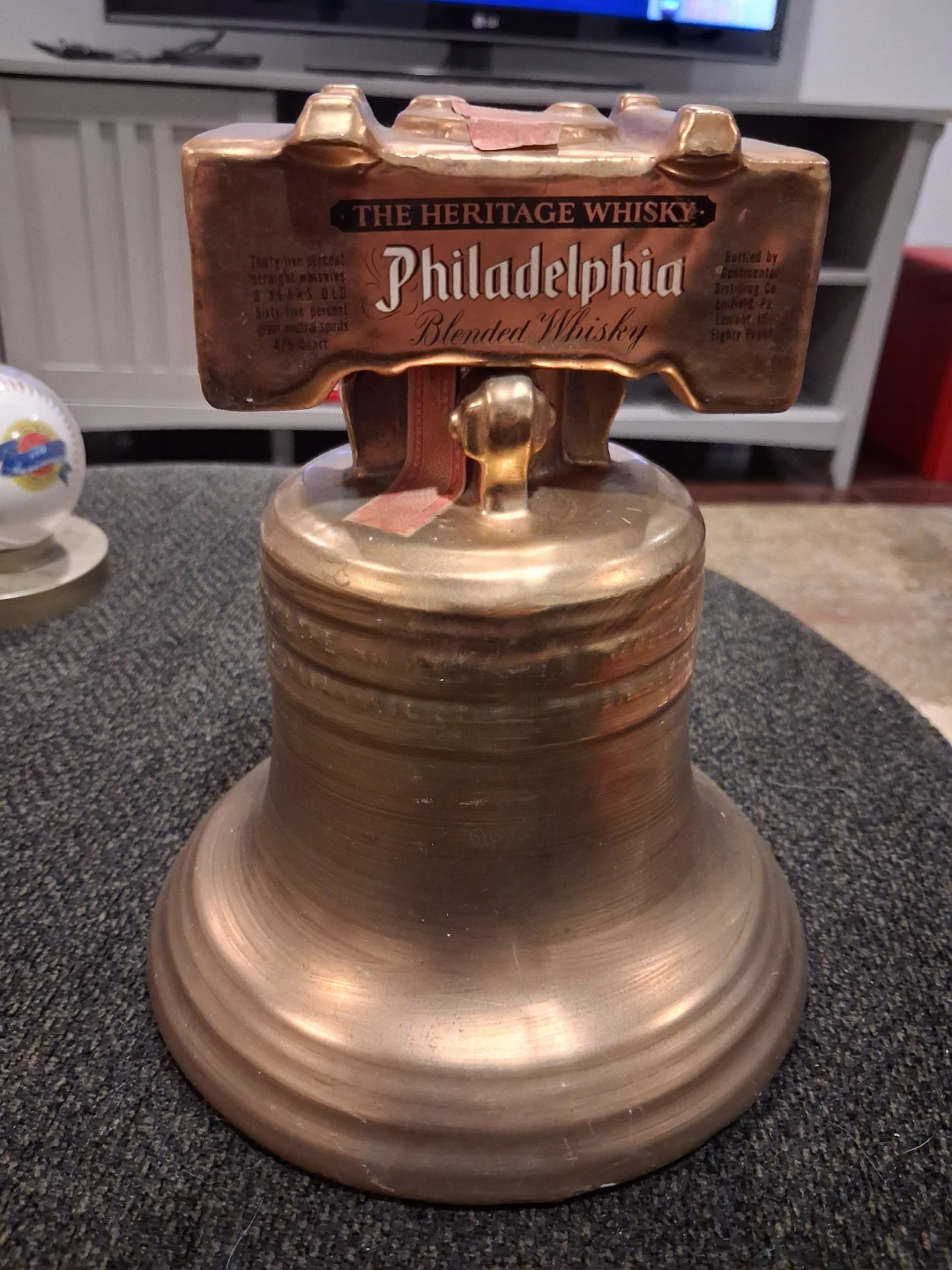 Vintage 1976 Philadelphia Heritage Whisky Liberty Bell Decanter
