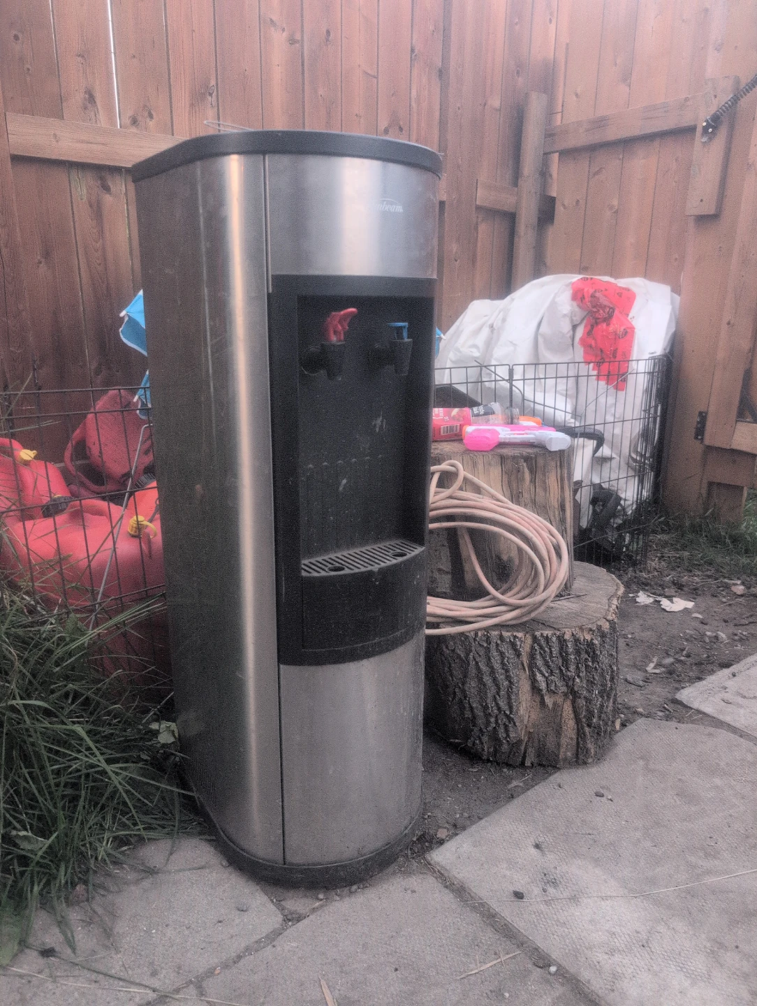 Sunbeam  Water Cooler. And heater comes with bottle