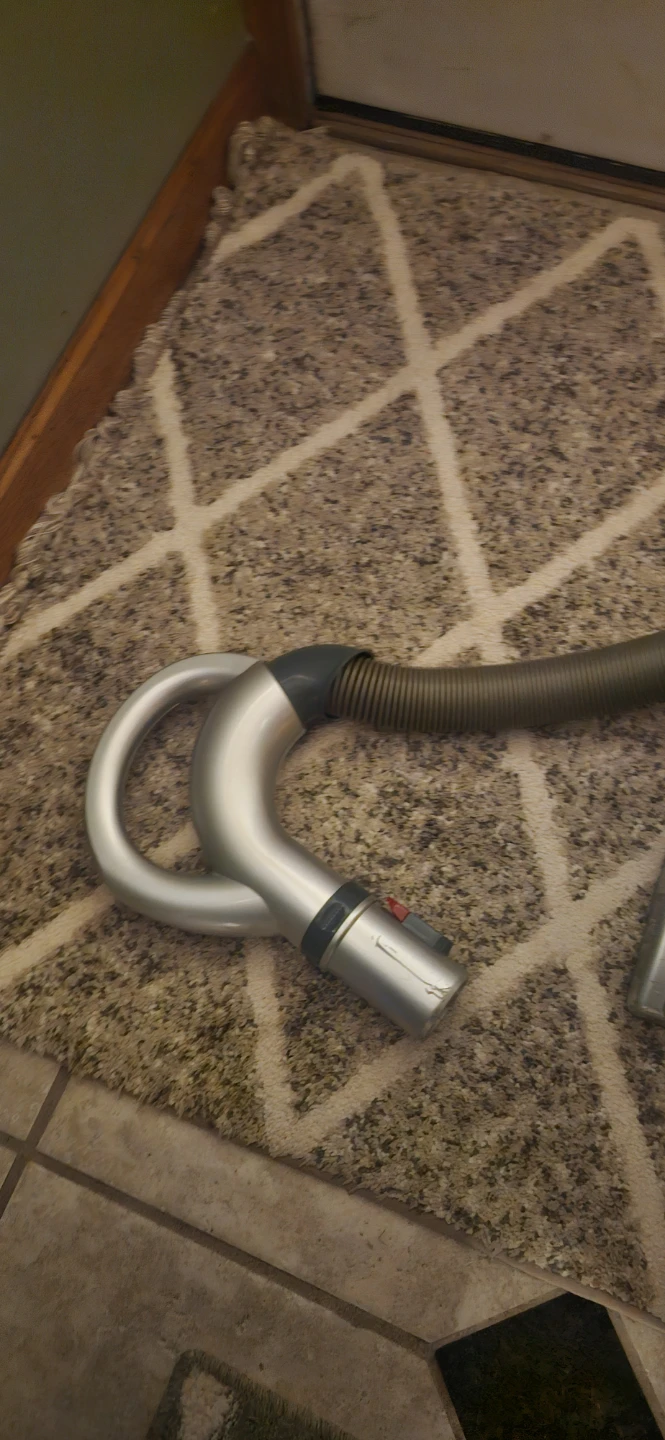 Shark Lift-Away Deluxe Vacuum Cleaner