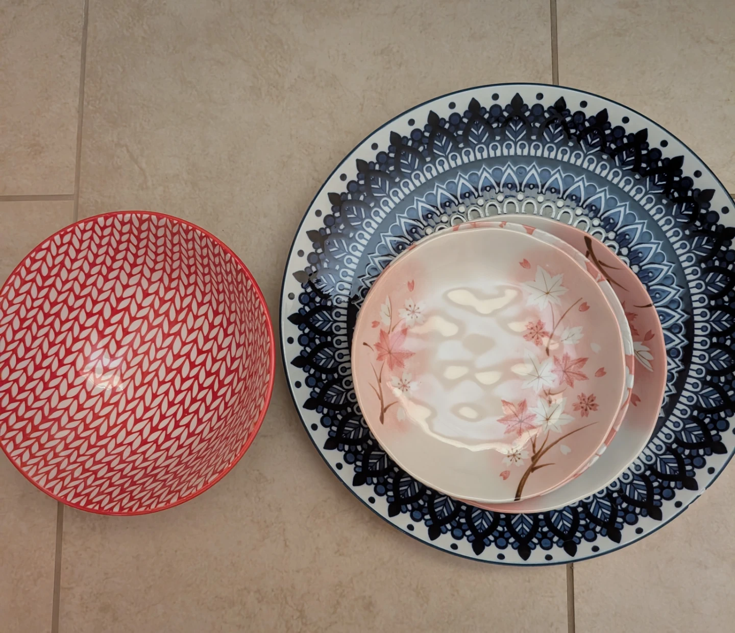 Free - plates and bowl