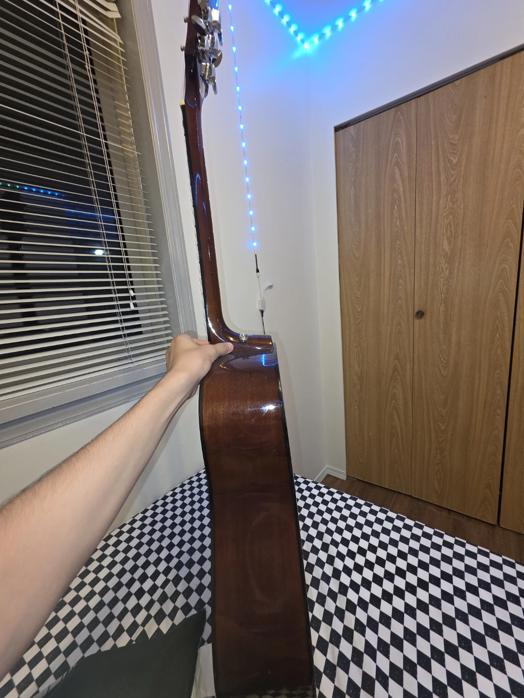Guitar - photo 2