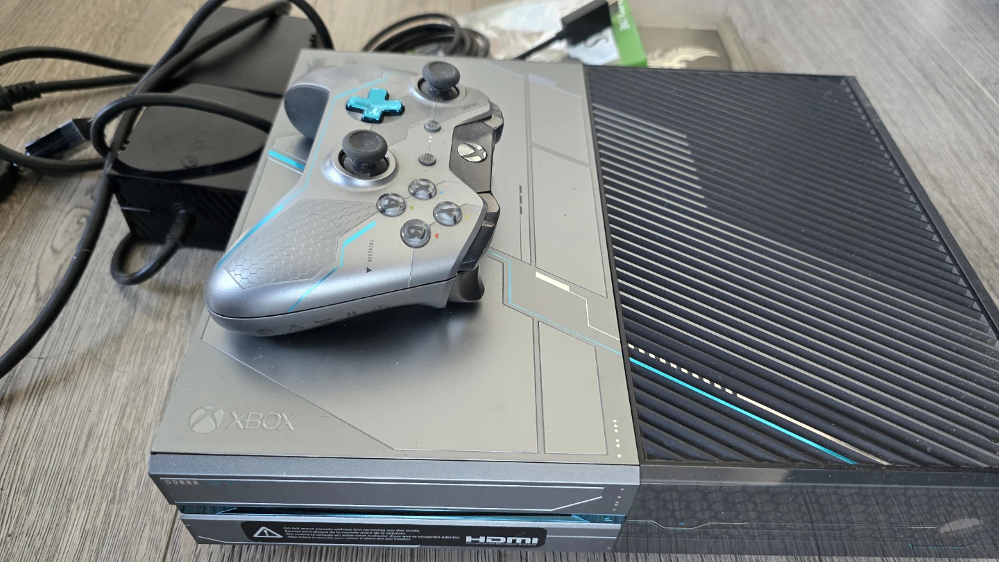 Xbox One S Halo Edition Console Bundle - photo 2