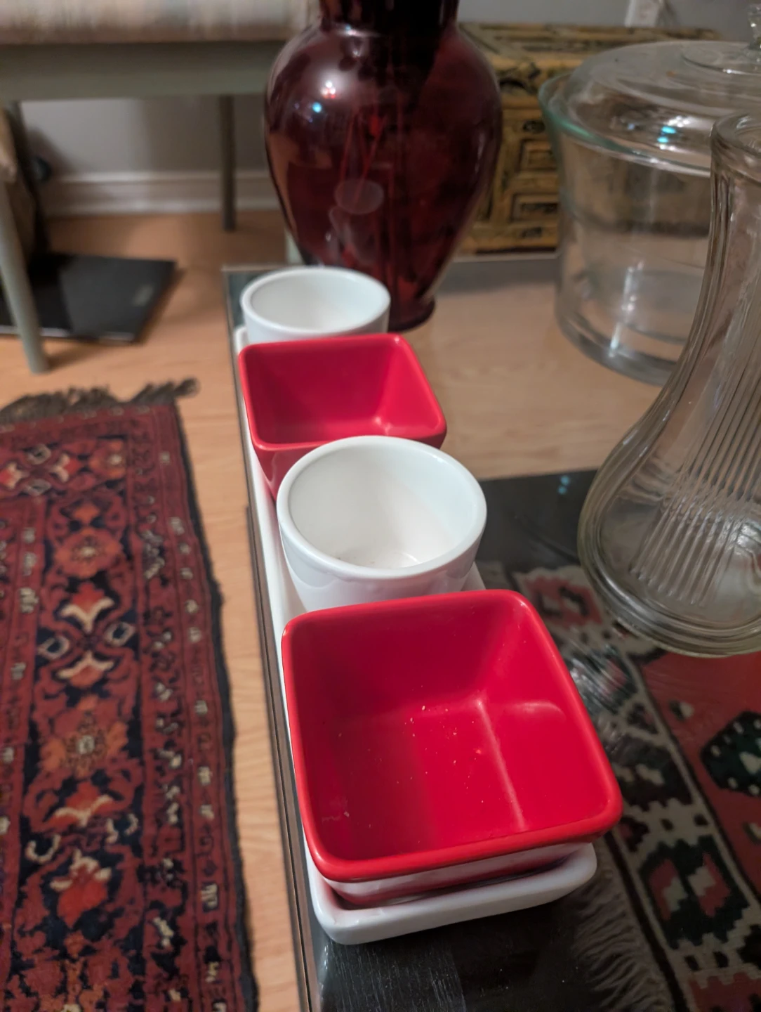 White Enamel Appetizer Bowls on Stand - photo 5