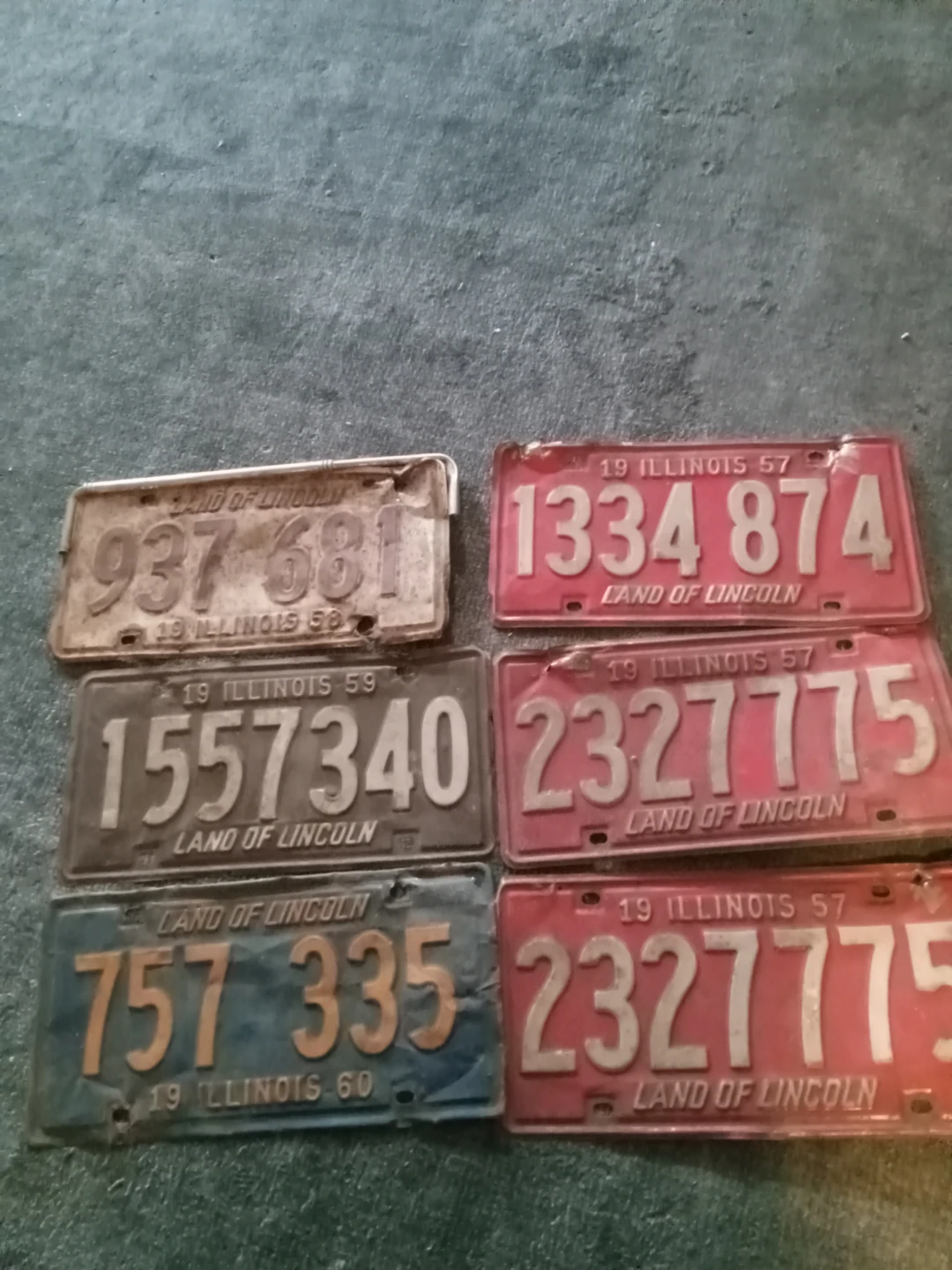 Vintage Illinois License Plates (Collection)