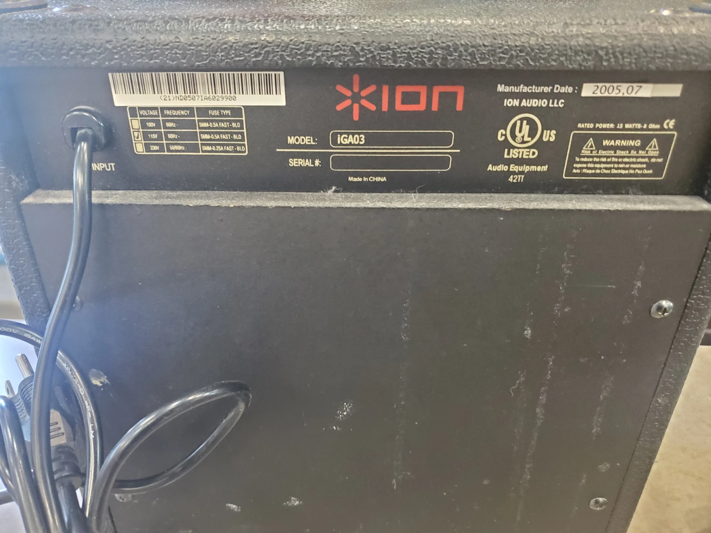 ION iGA03 15 Watt Guitar Amplifier - photo 2