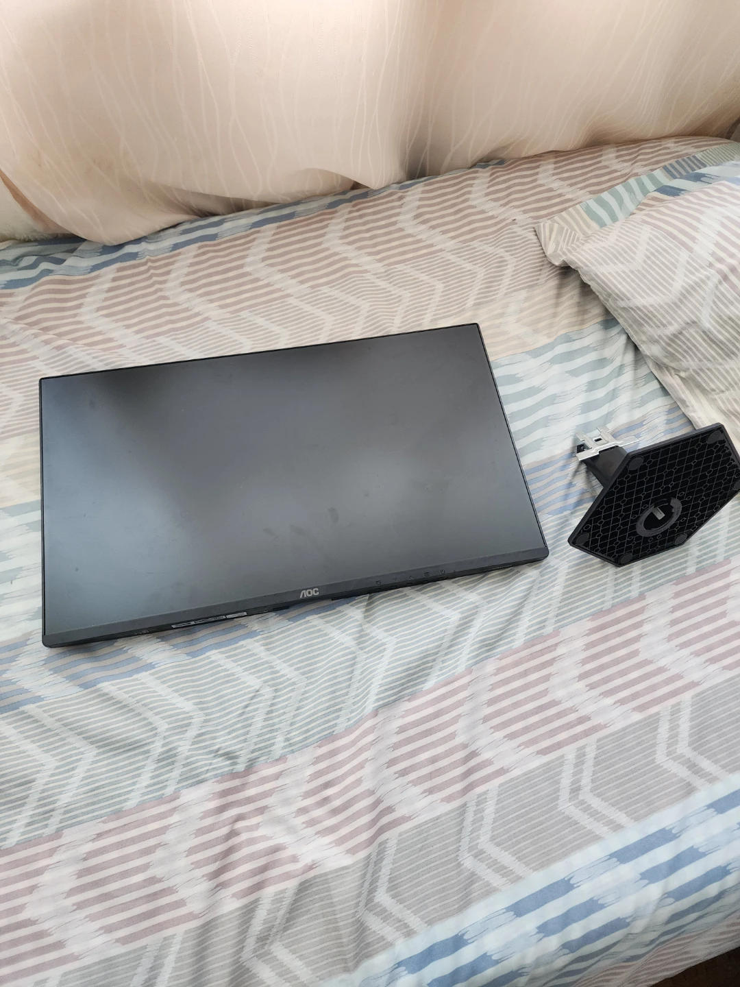 AOC 24G50F Gaming Monitor - photo 2