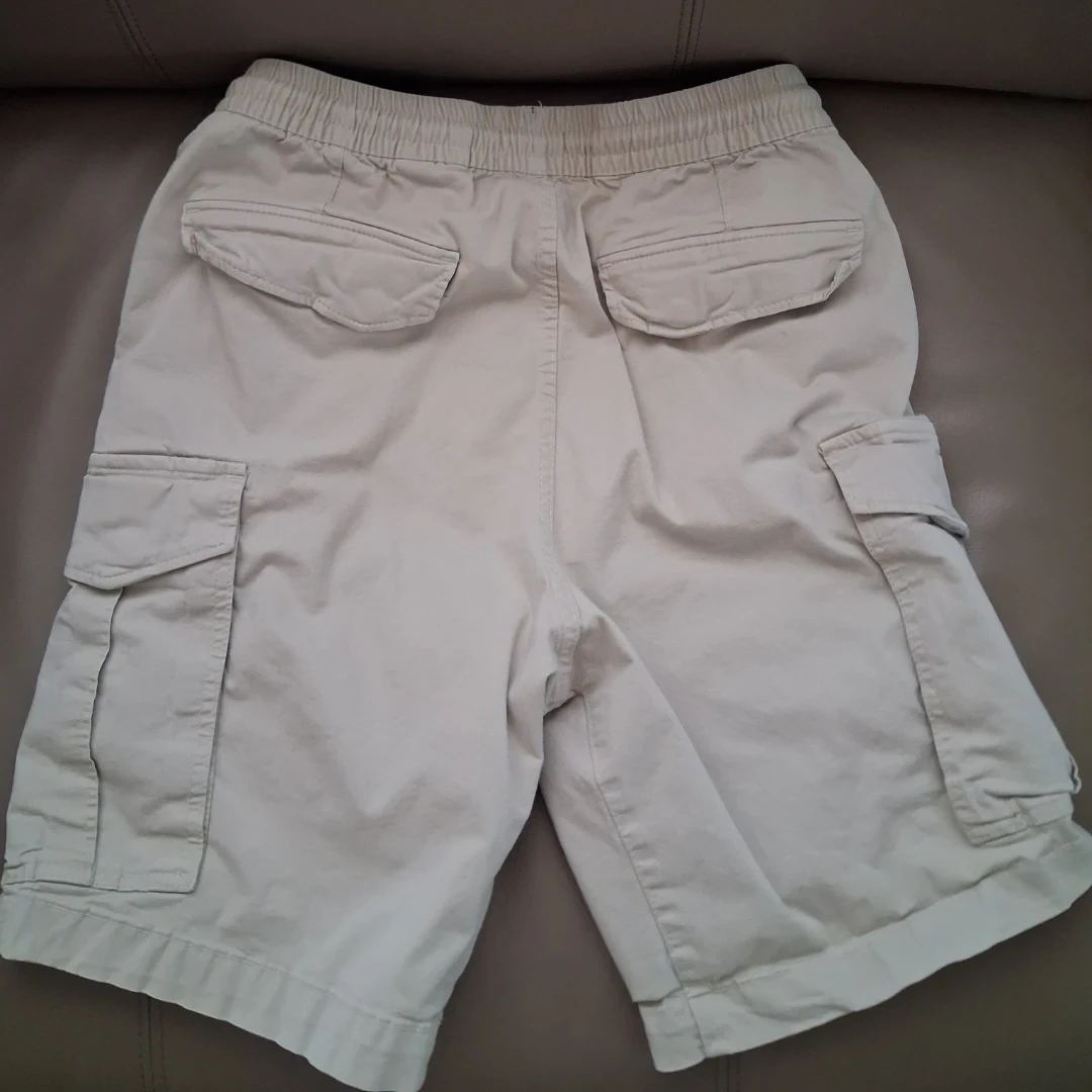 H&M Cargo Shorts - photo 2