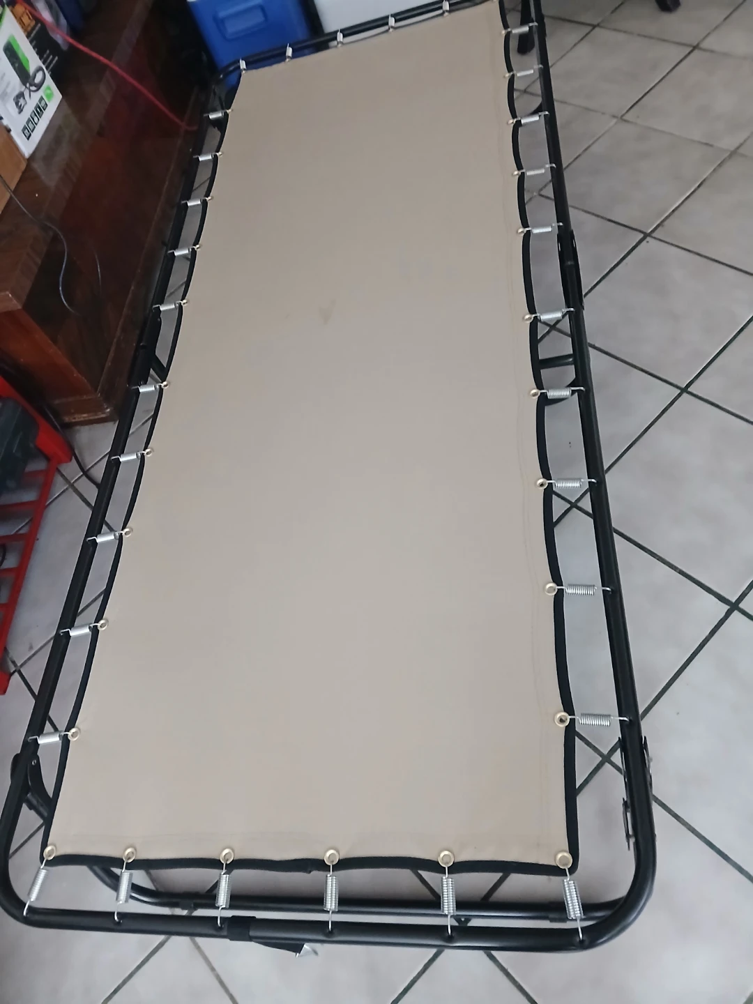 Folding bed like new - photo 5