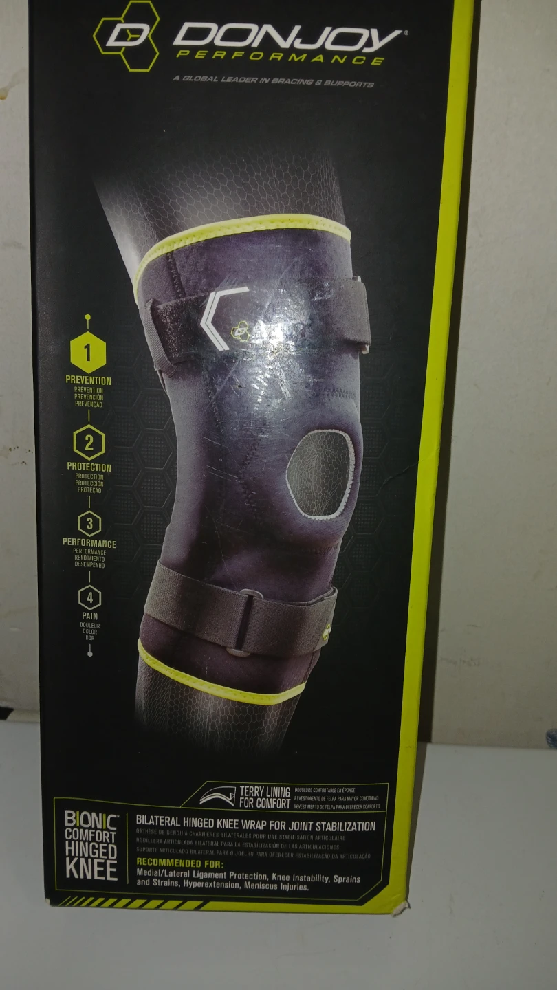 DonJoy Performance Bionic Comfort Hinged Knee Brace