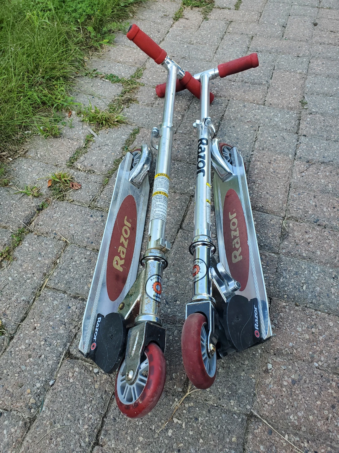 2 Razor Scooters