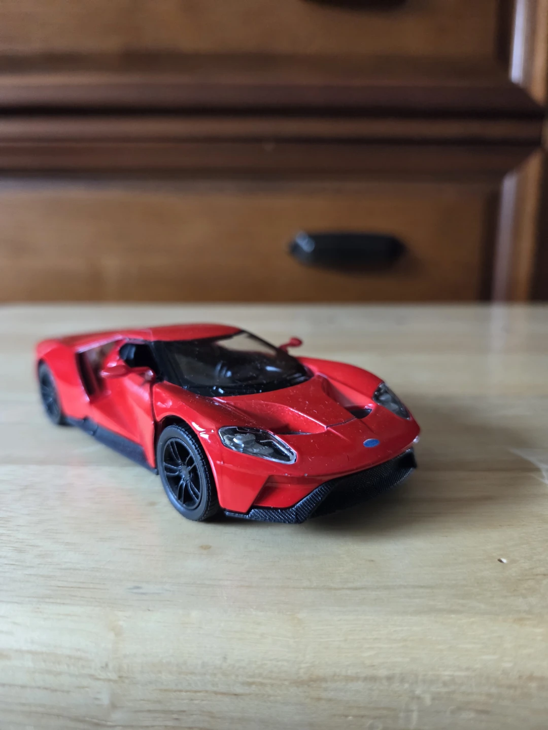 Red 2017 Ford GT Scale 1/38 Toy Car