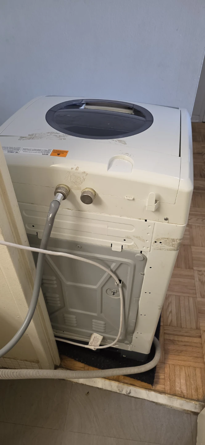 Insignia Portable Clothes Washer - photo 2