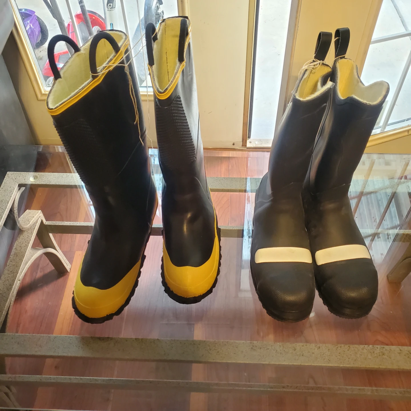 Black Rubber Boots - Size 6 & 10 - photo 2