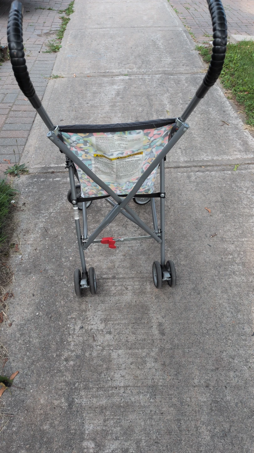 Toys "R" Us Umbrella Stroller - photo 4