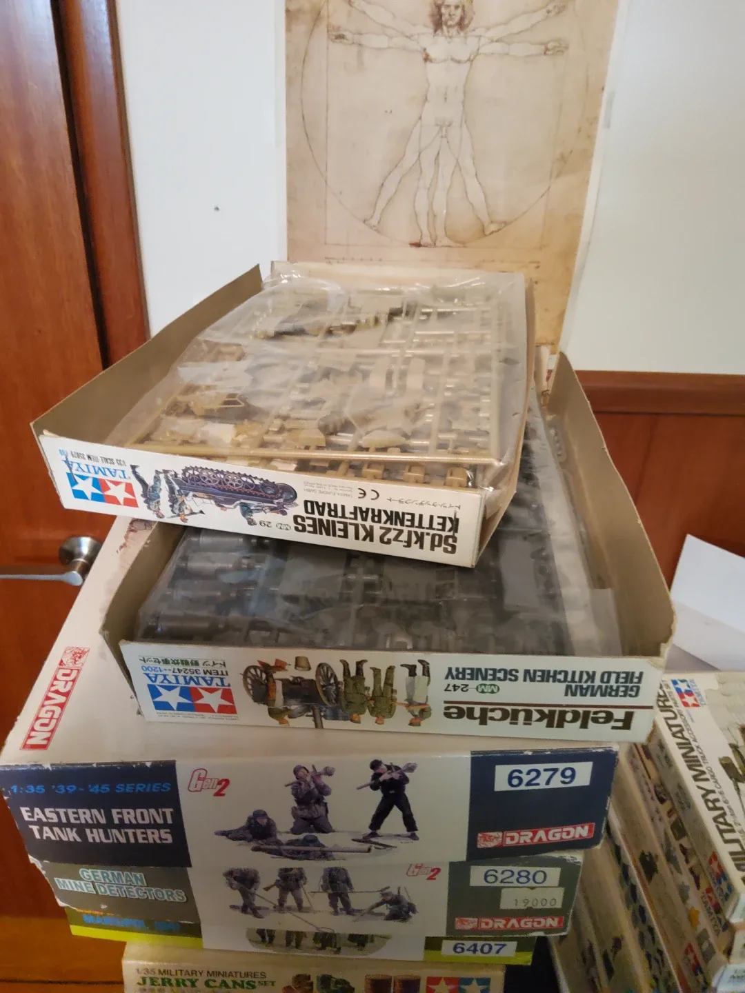 Tamiya 1:35 Sd.Kfz.223 Leichter Panzerspähwagen Model Kit - photo 2