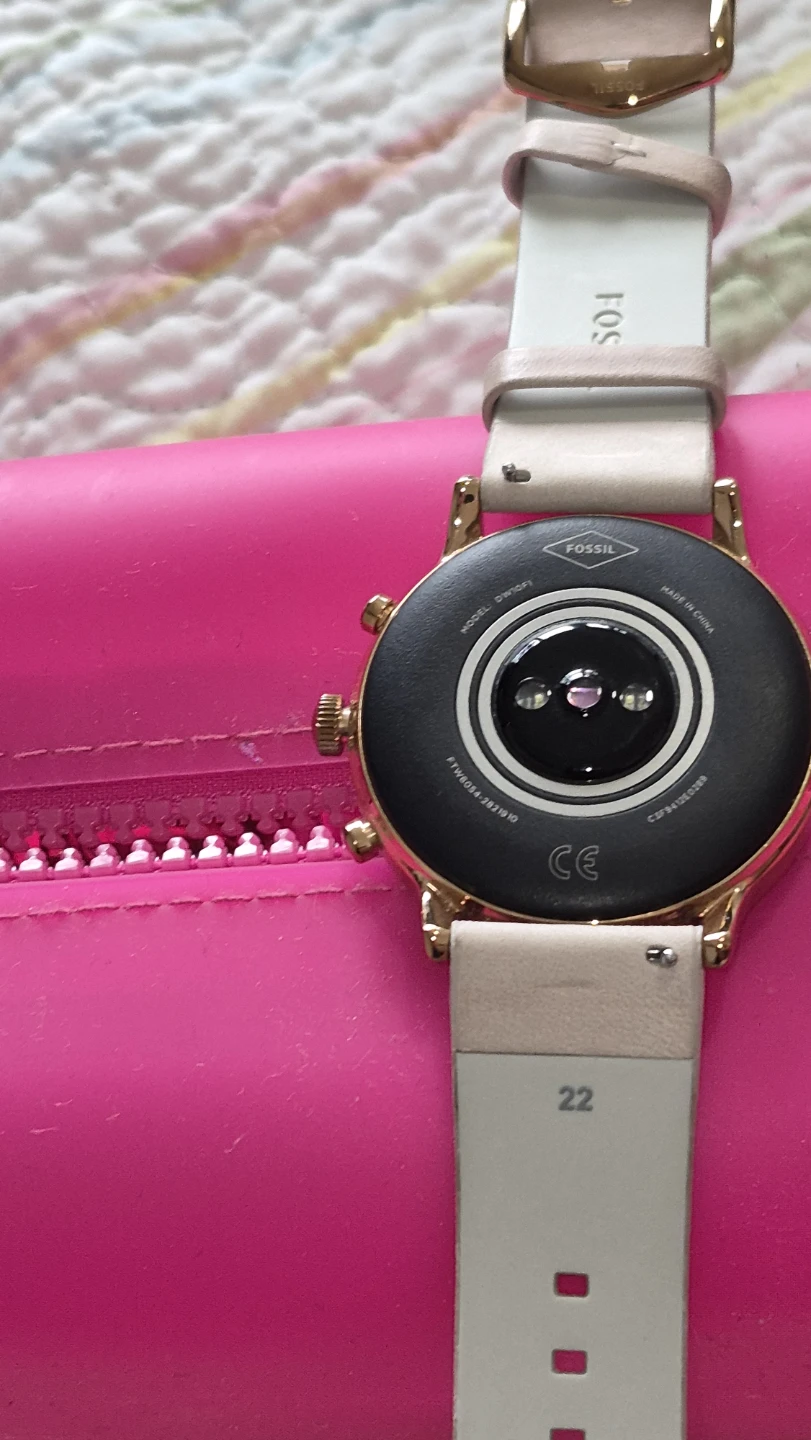 Fossil Smartwatch Rose Gold Tone Case - photo 2