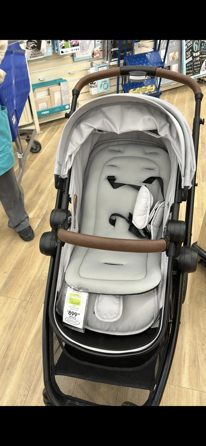 Maxi-Cosi Mico 30 Infant Car Seat and stroller - photo 3