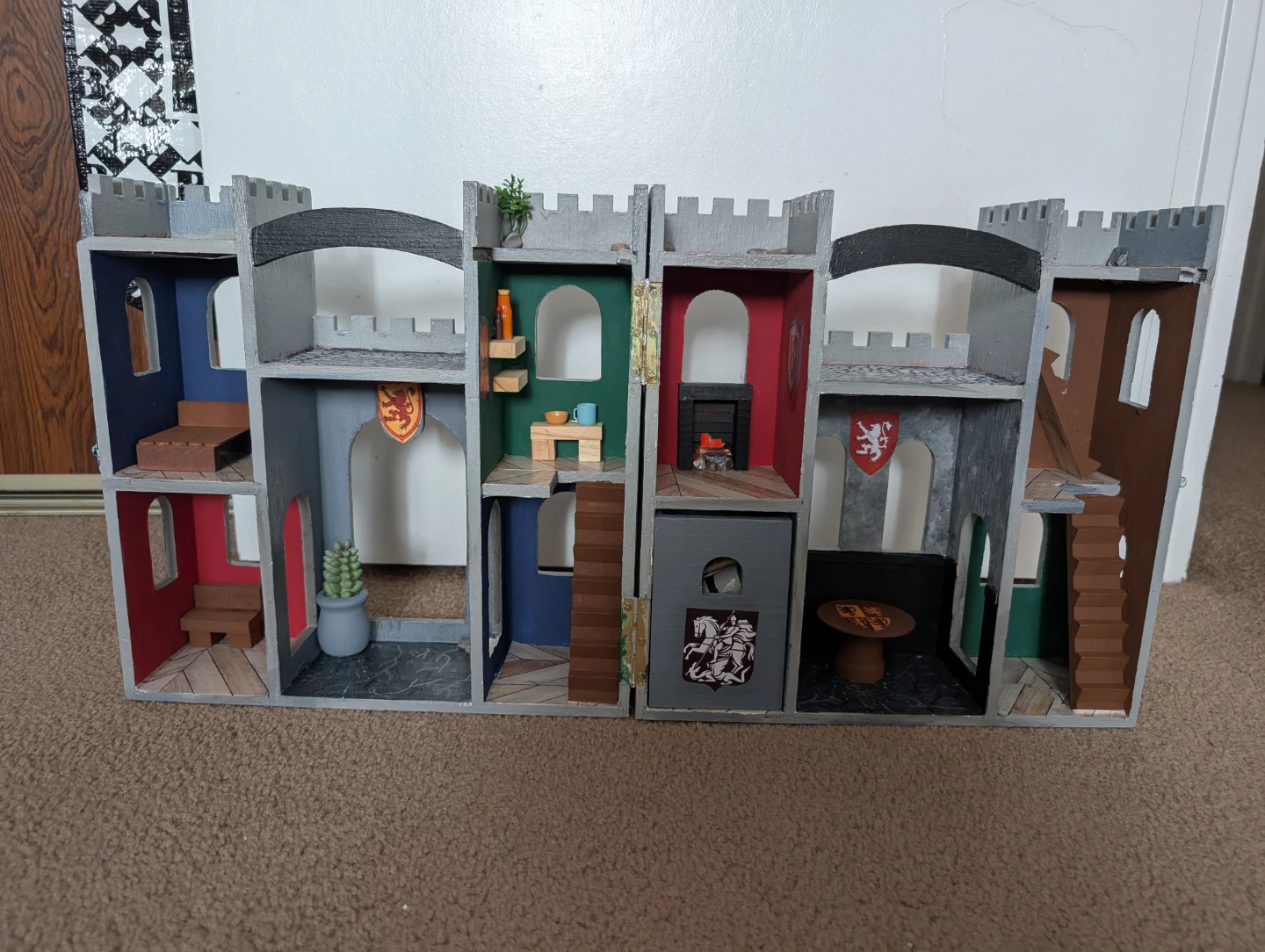Wooden Toy Castle with Figures - photo 4