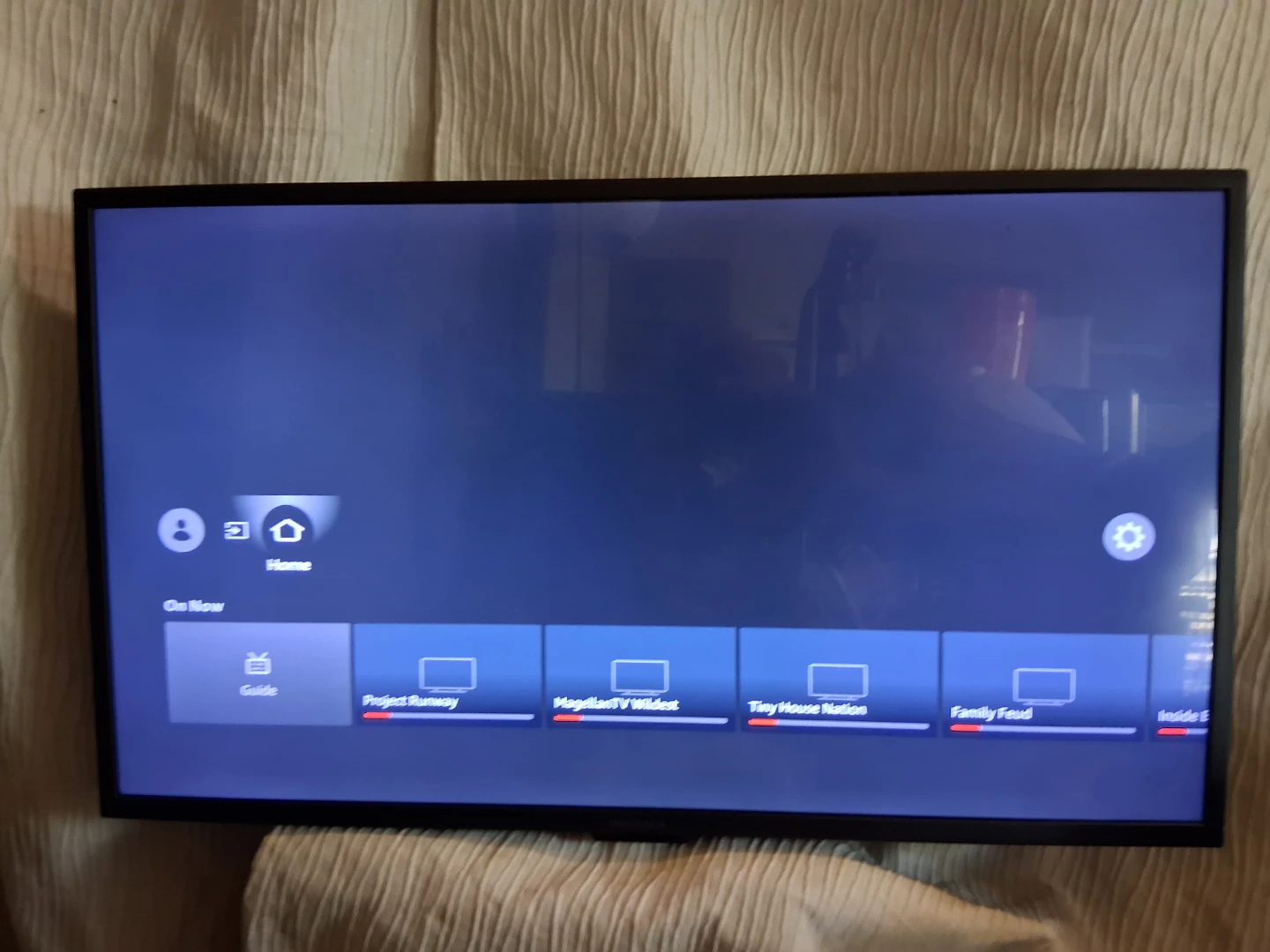 Insignia Fire TV Screen is 38" - photo 2